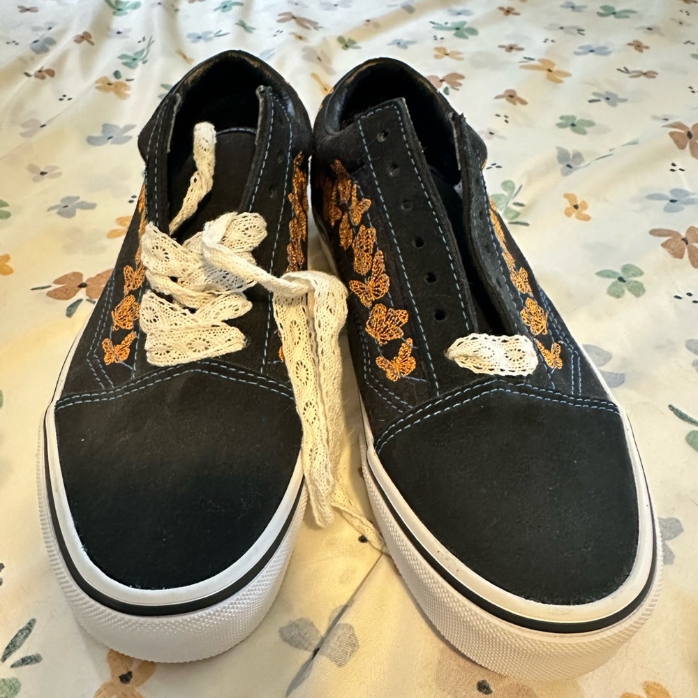 Vans Women's dia de los muertos *NEW*